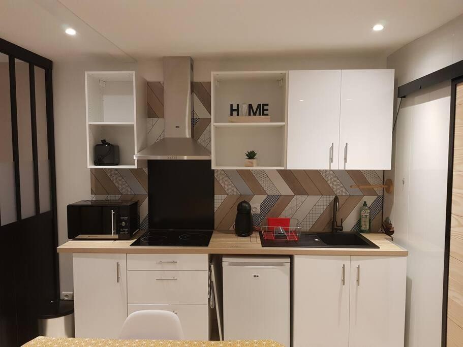 Studio Place De La Barre Le Cosy Apartment มากง ภายนอก รูปภาพ